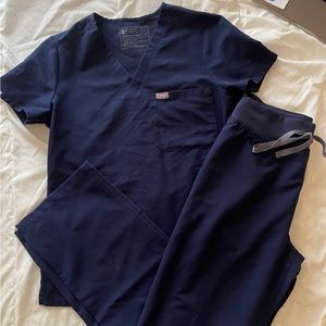 FIGS SET brand new scrubs